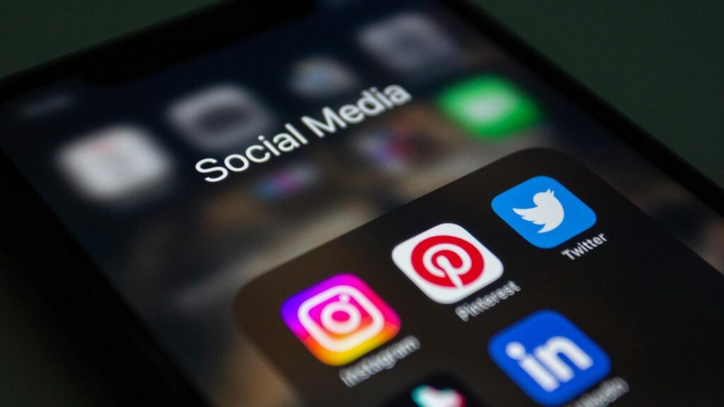  Social Media Marketing services in Junagadh